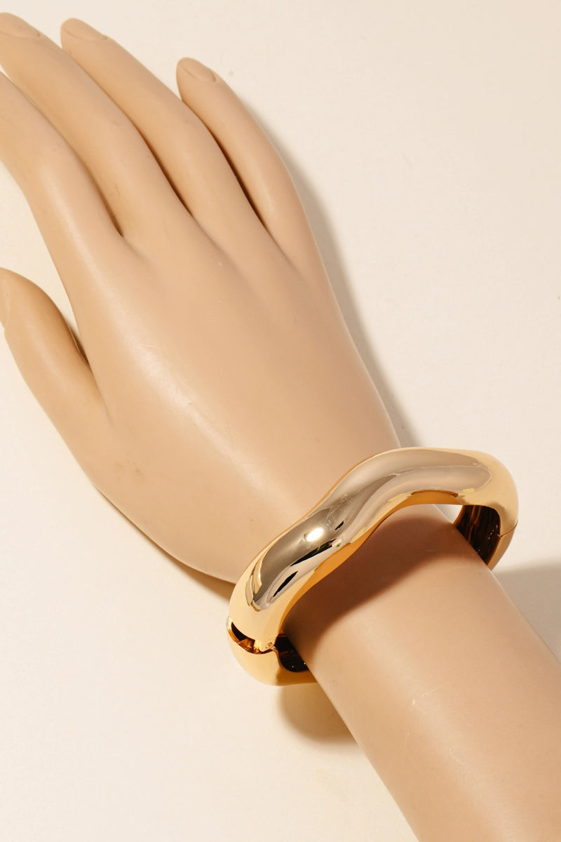 Wavy Bangle Bracelet
