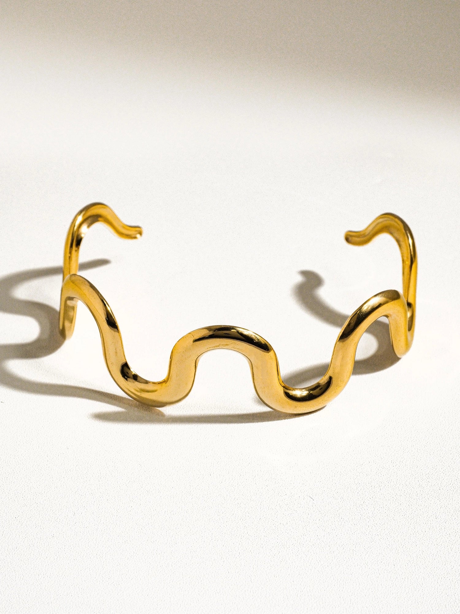18K Gold Plated Wavy Bangle
