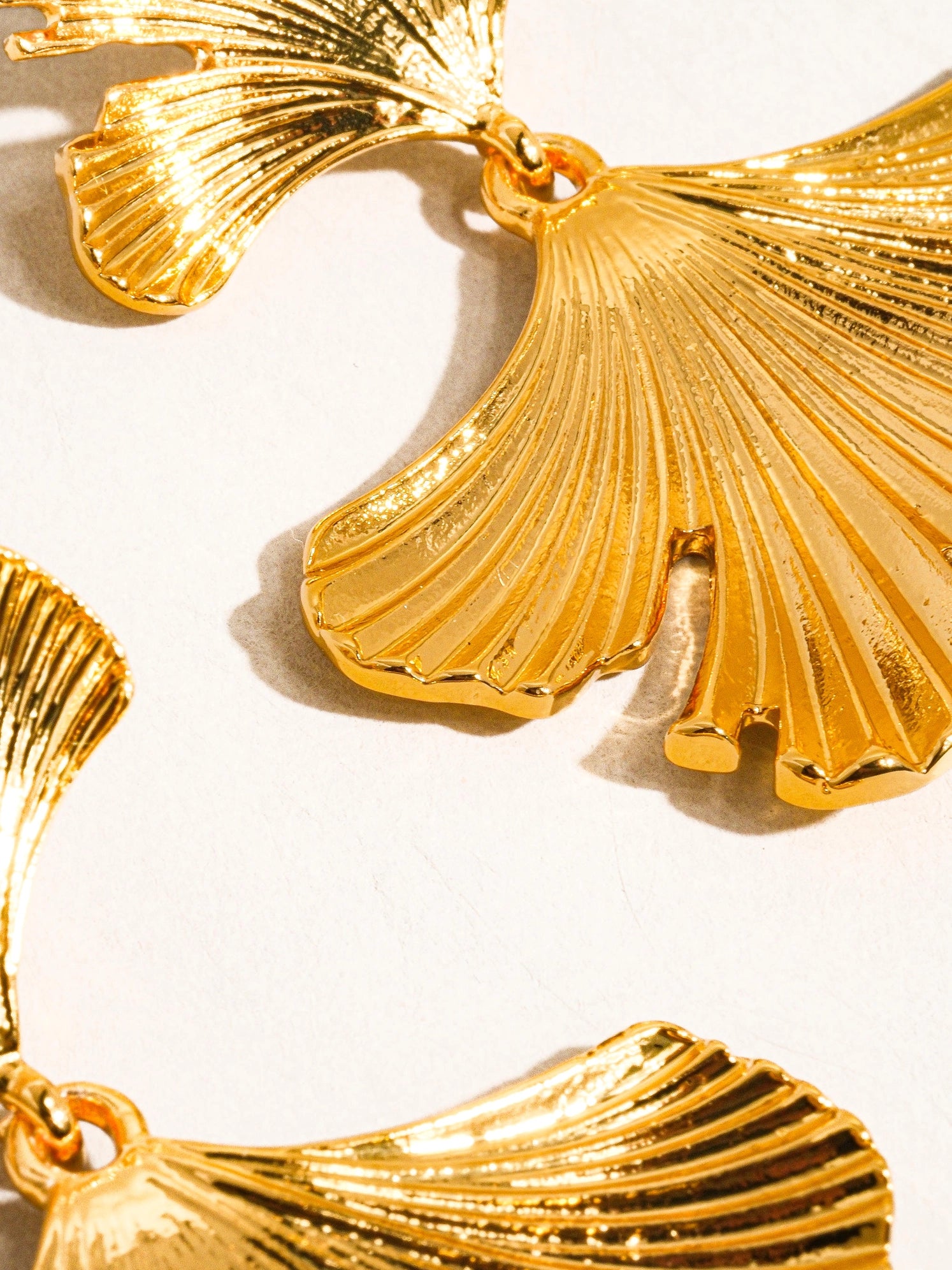 18KP Bloom Bold Earrings