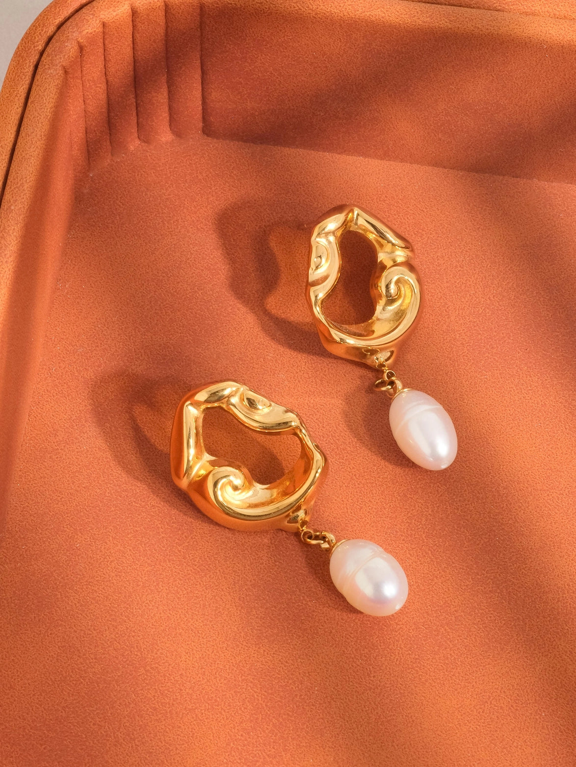 Solé Pearl Melt Hoop Earrings