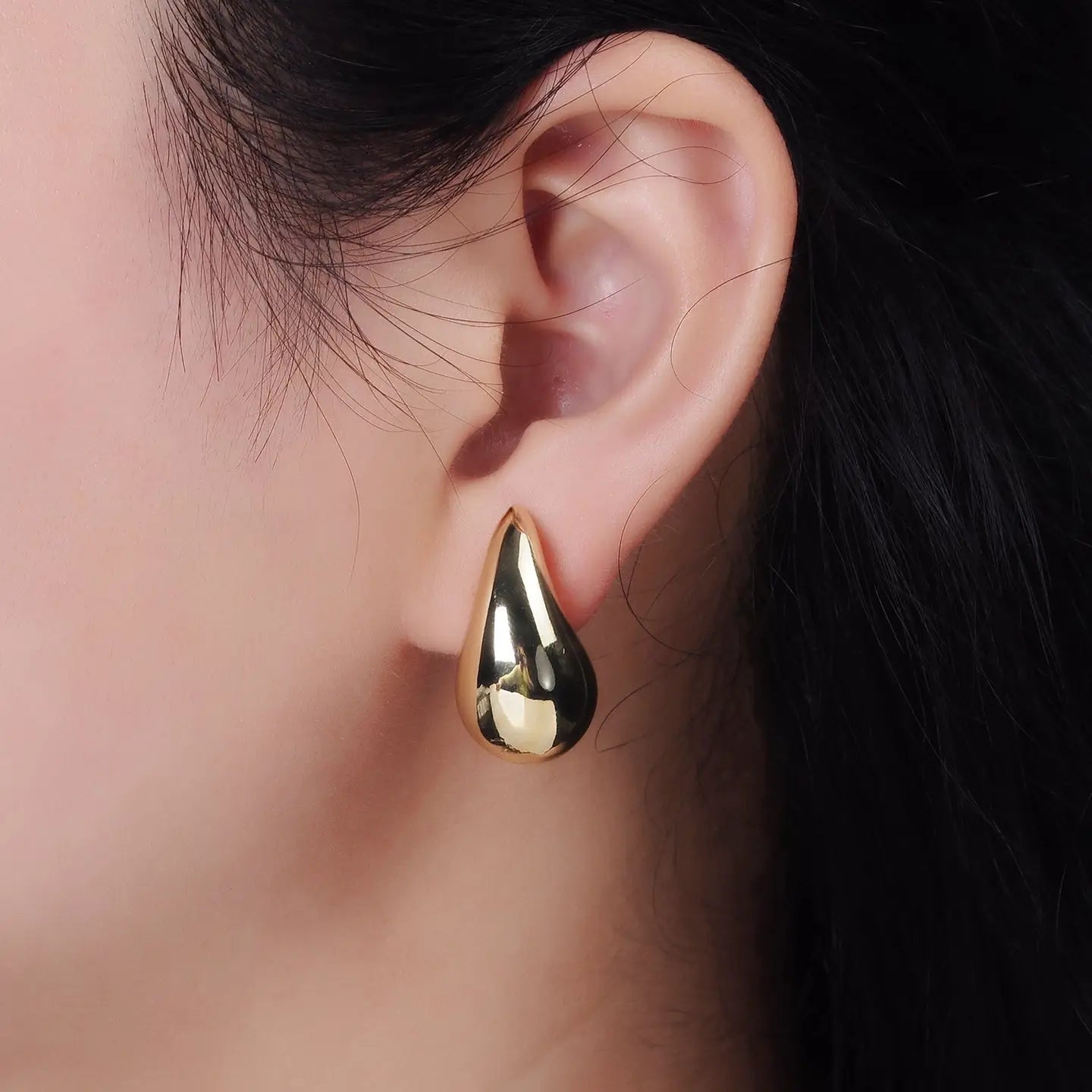Modern Muse Teardrop Studs